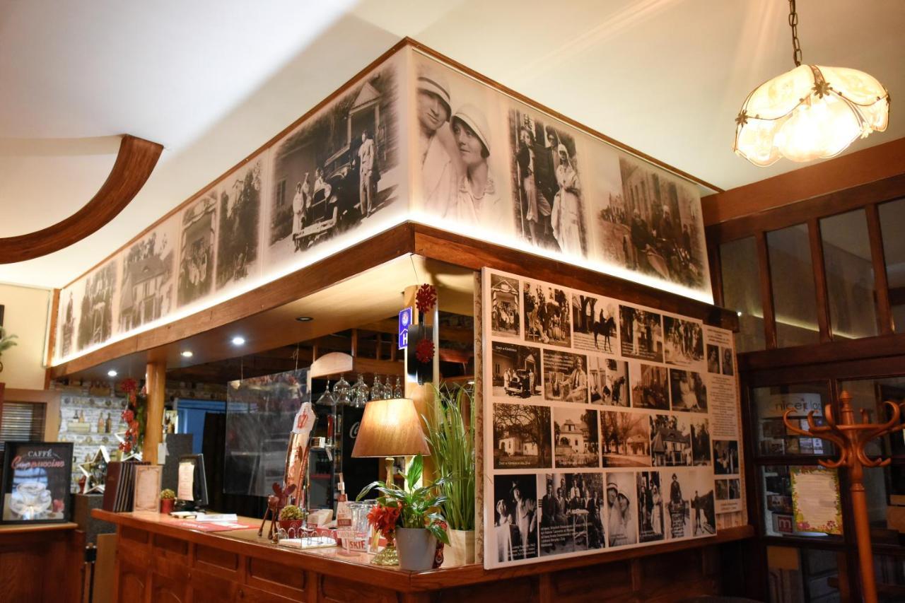Dwor Ostoia Hotel Rymanów Buitenkant foto