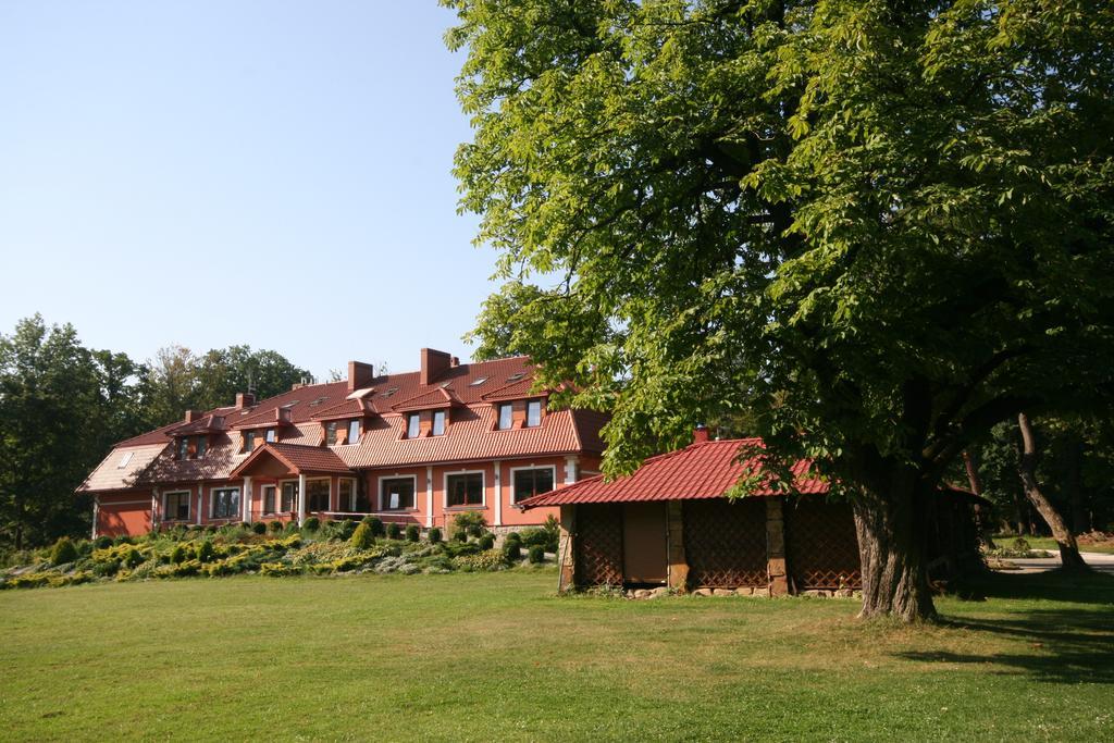 Dwor Ostoia Hotel Rymanów Buitenkant foto